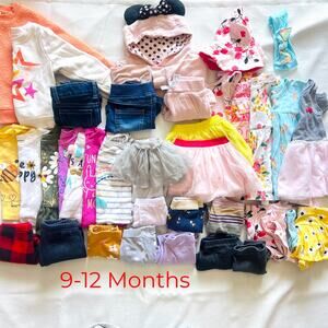 Huge Bundle of Girls 9-12 month clothes outfits